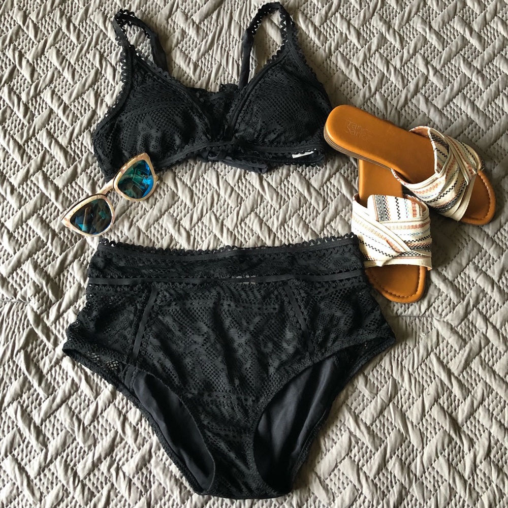 Higher waisted bikini